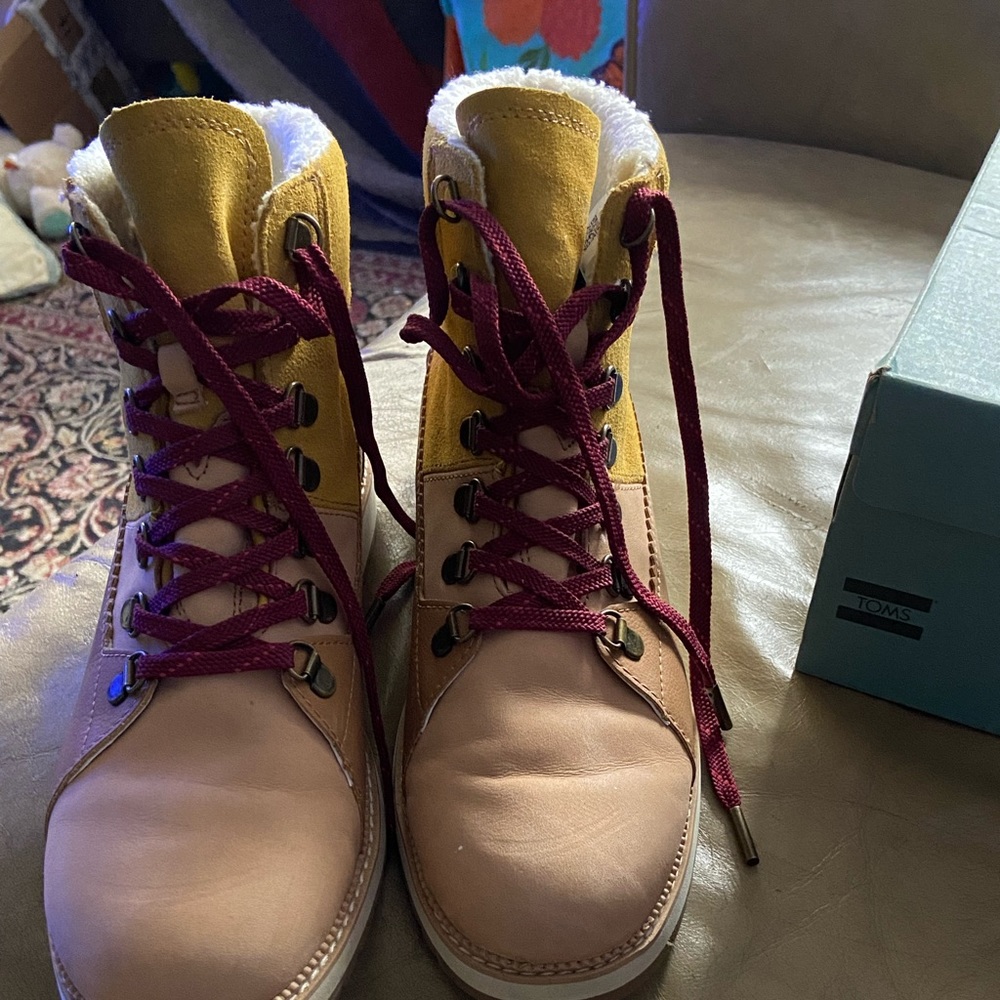 Toms Mesa Boots